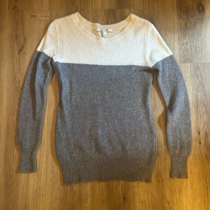 Two tone sweater
